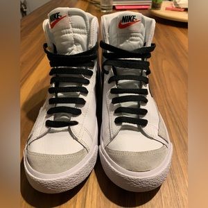 Nike Blazer Mid 77